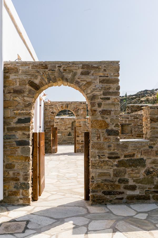 Imarkellis Boutique * Panormos (Tinos)